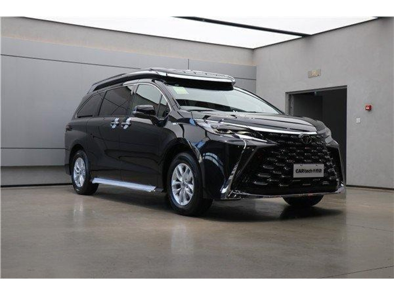 Toyota Granvia 2025