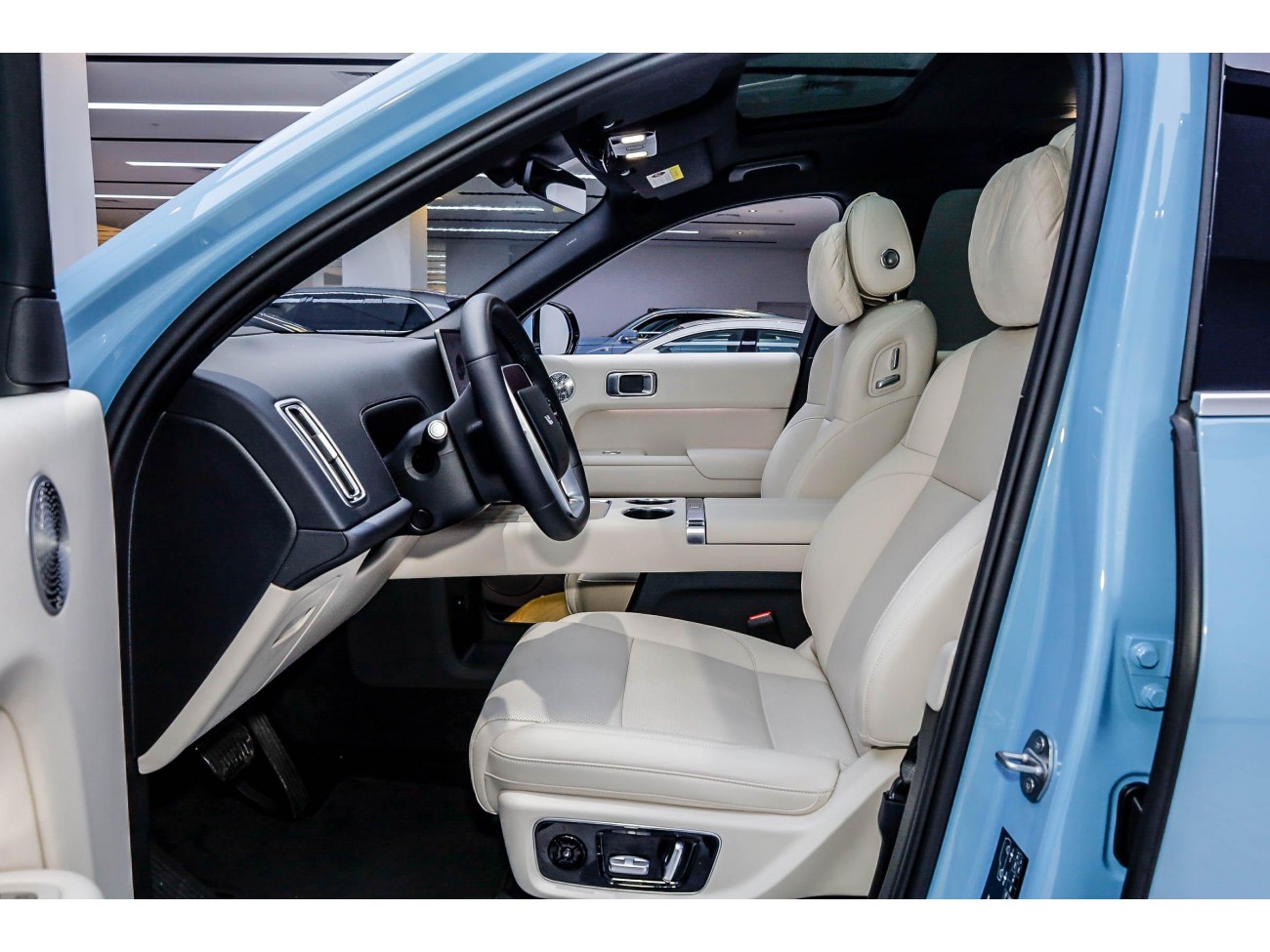 Li Auto L8 2025