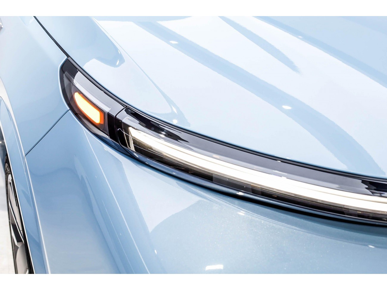 Li Auto L8 2025