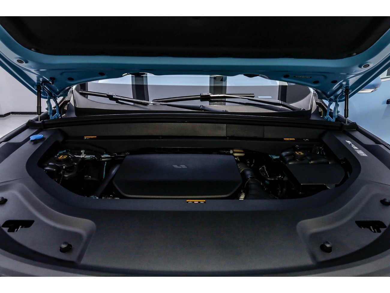 Li Auto L8 2025