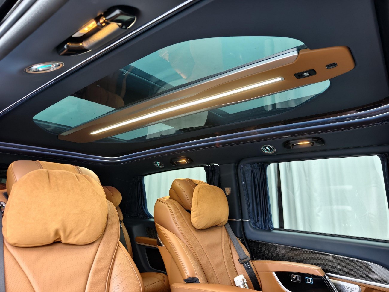 Mercedes-Benz V260L 2023