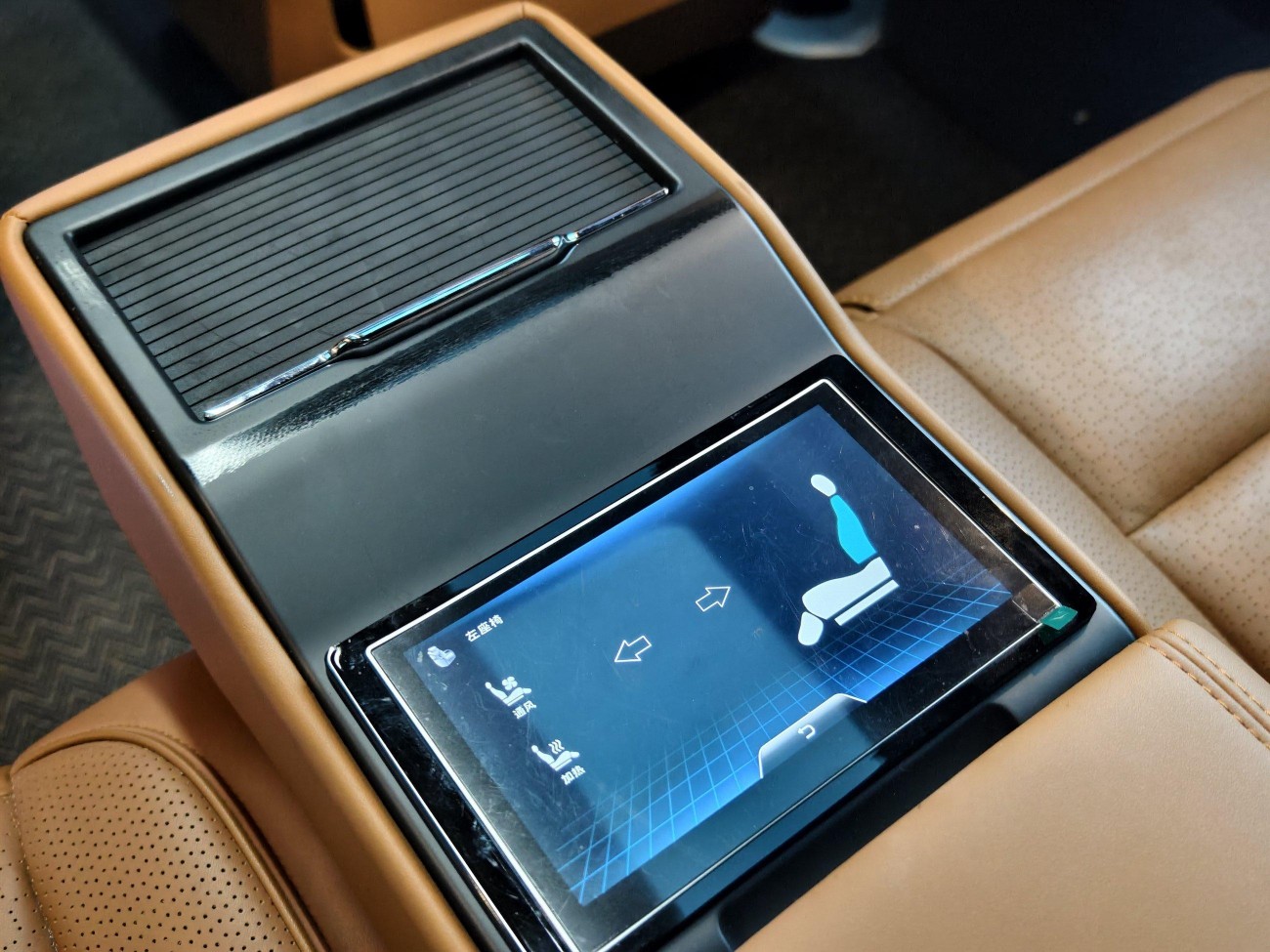 Mercedes-Benz V260L 2023