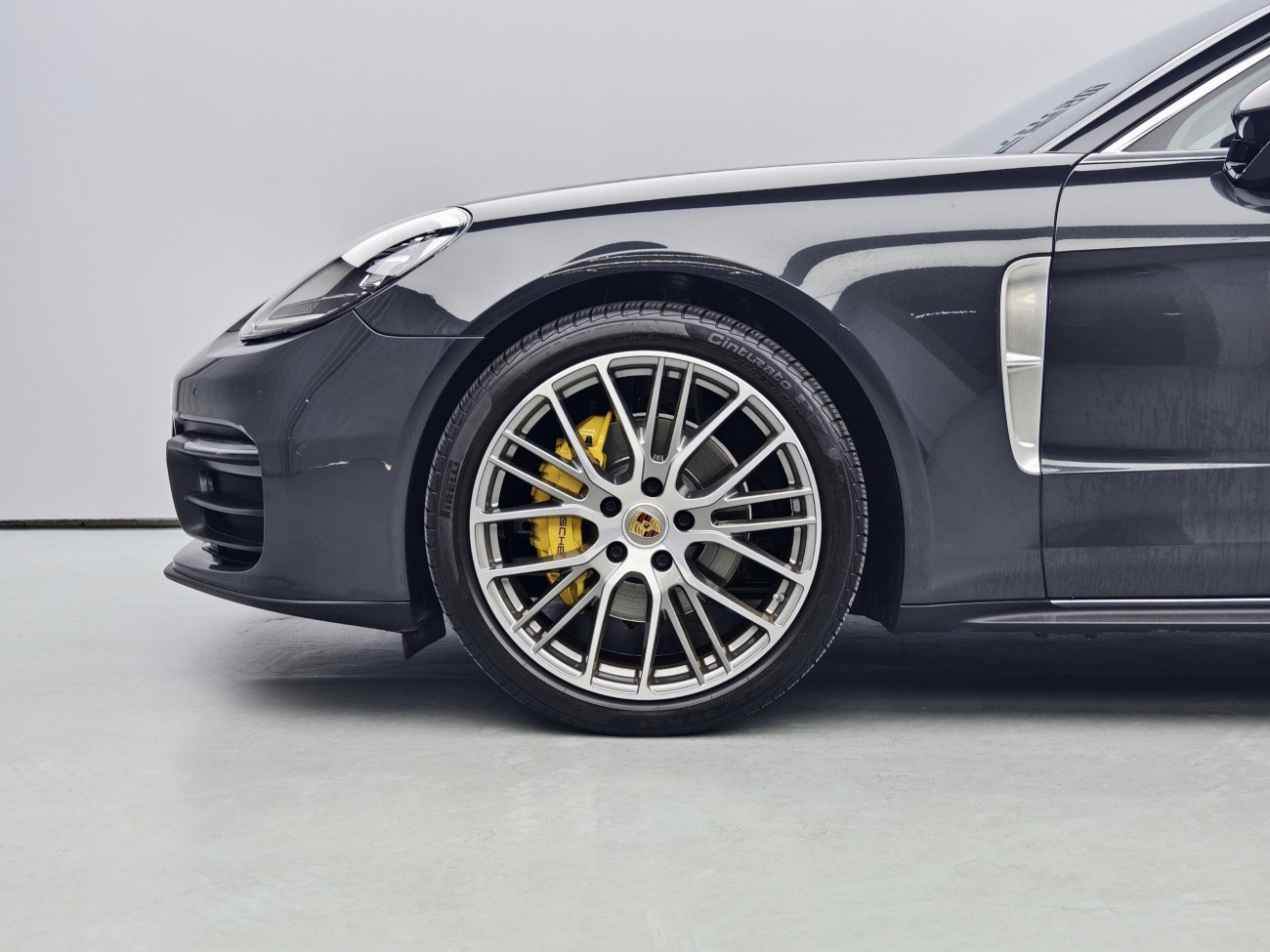 Porsche Panamera 2022