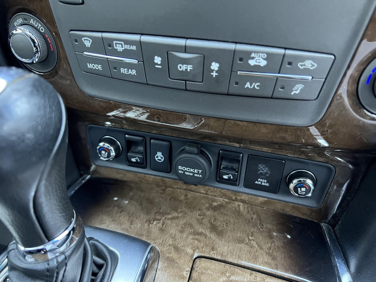 Infiniti QX80 2015