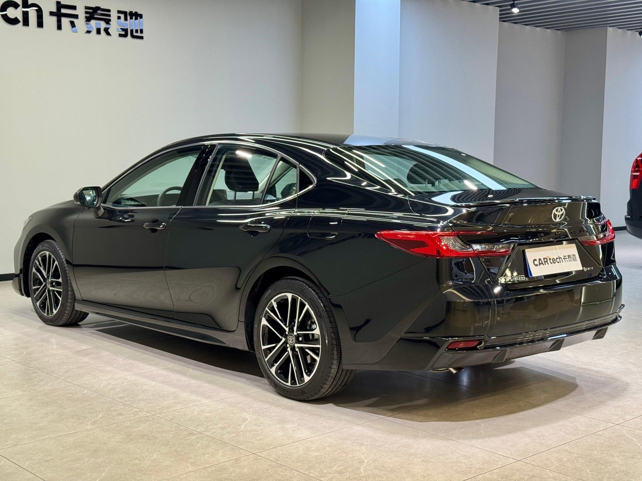 Toyota Camry 2025