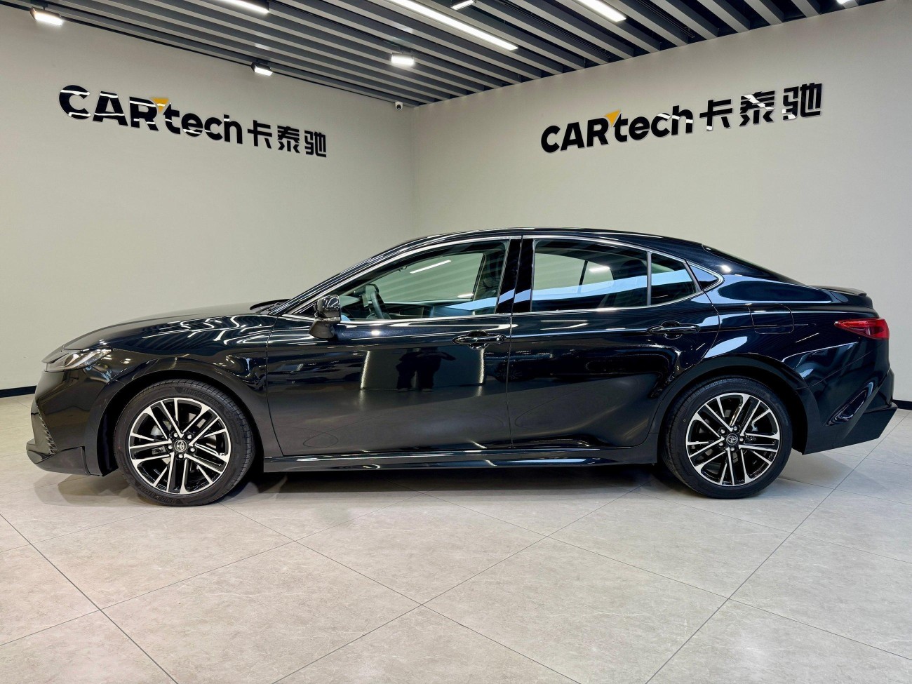 Toyota Camry 2025