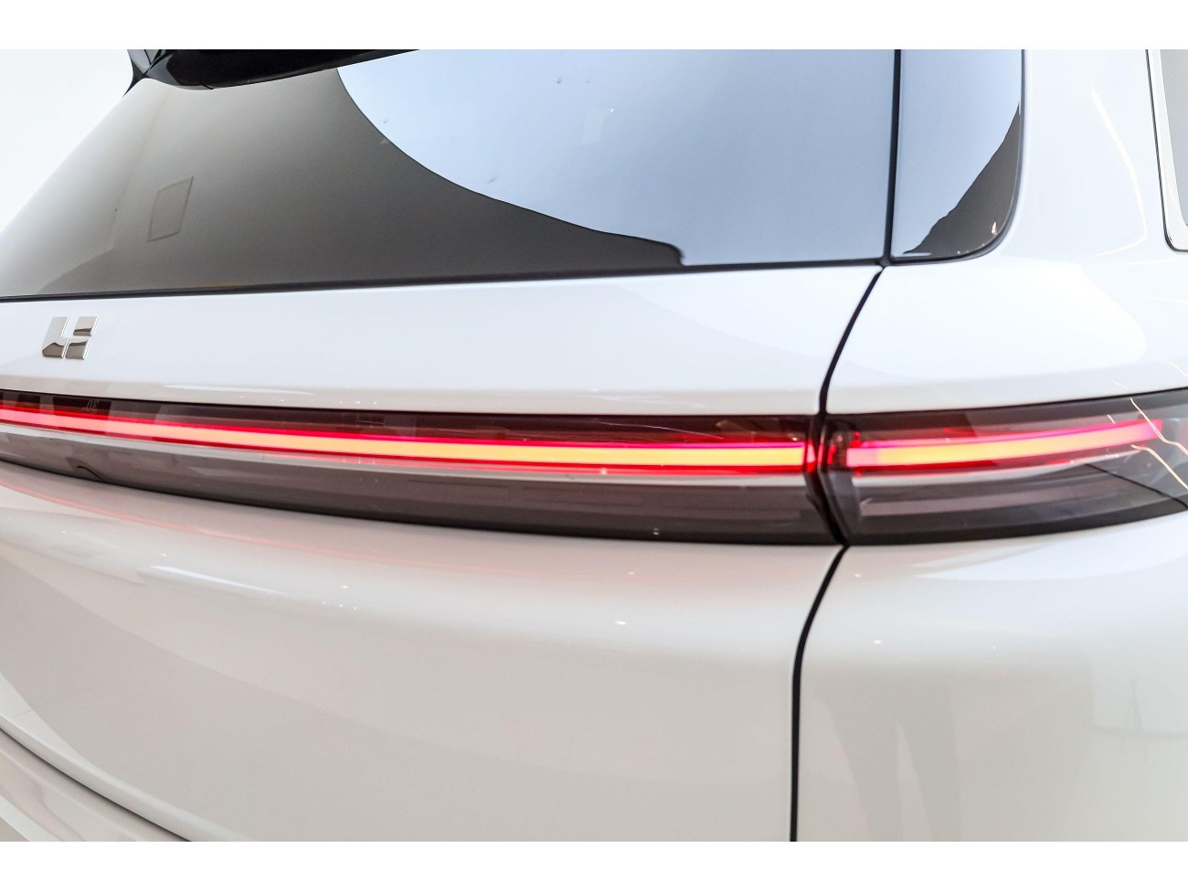 Li Auto L8 2025