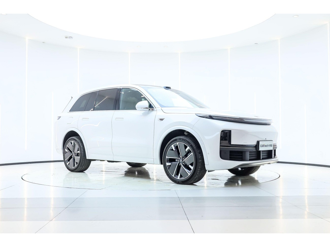 Li Auto L8 2025