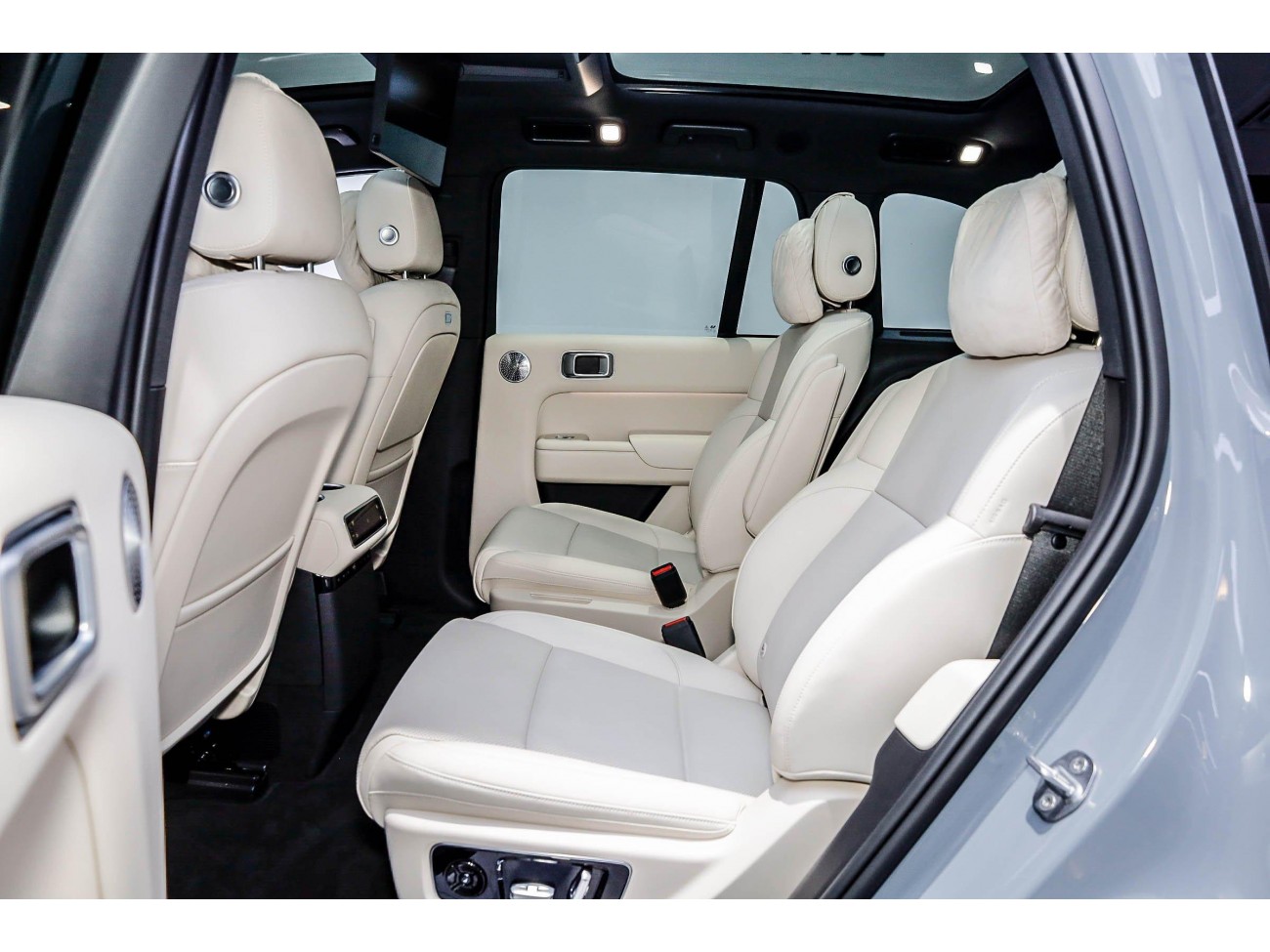 Li Auto L8 2025