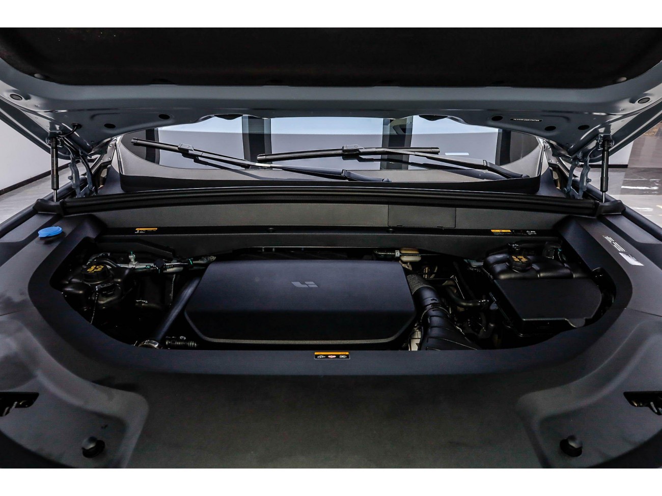 Li Auto L8 2025