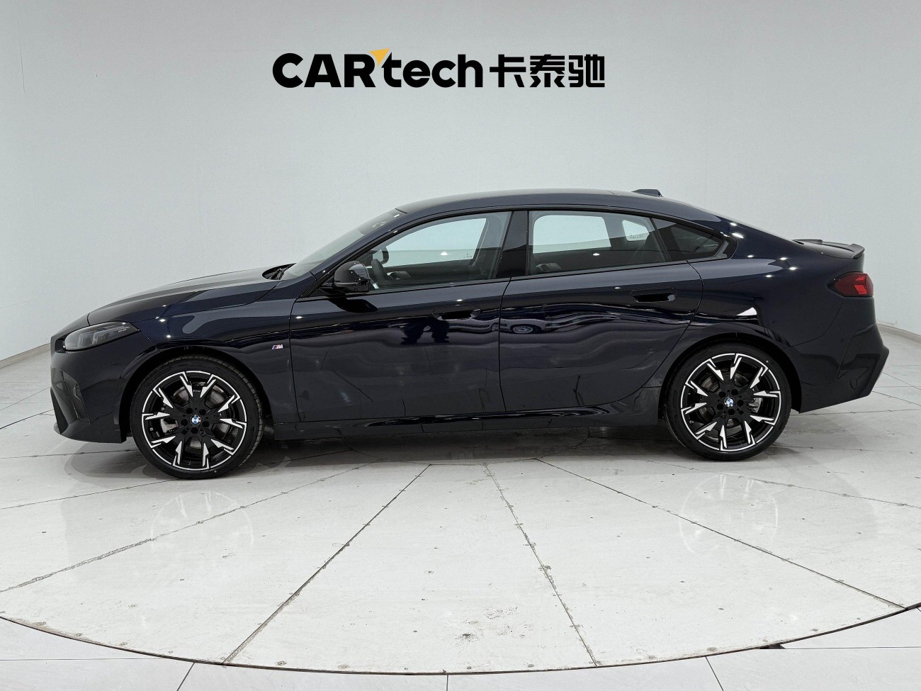 BMW 225L 2025