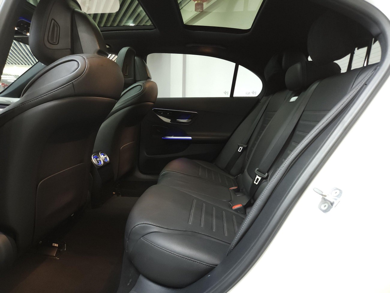 Mercedes-Benz C 260 L 2024