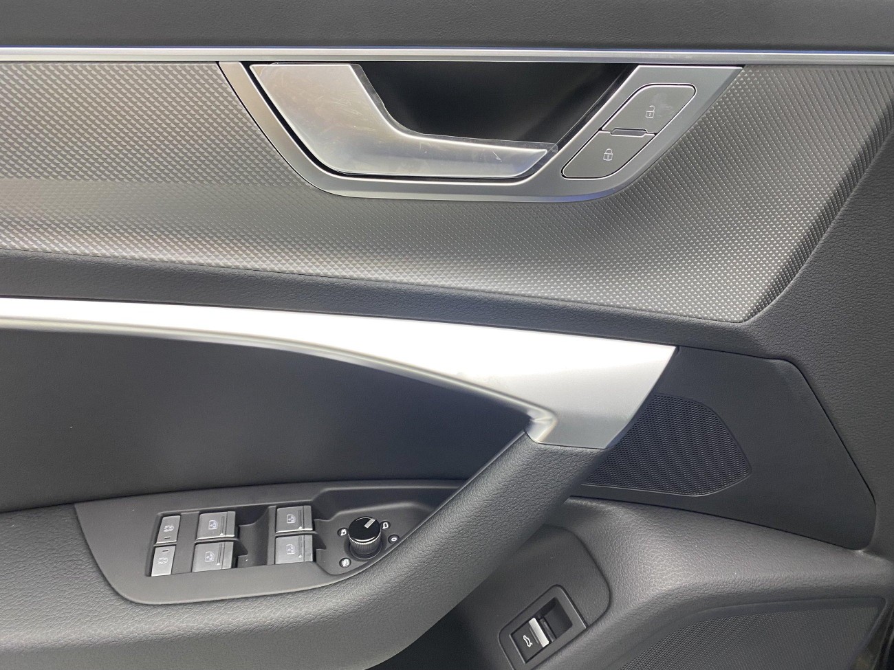Audi A6L 40 TFSI 2025