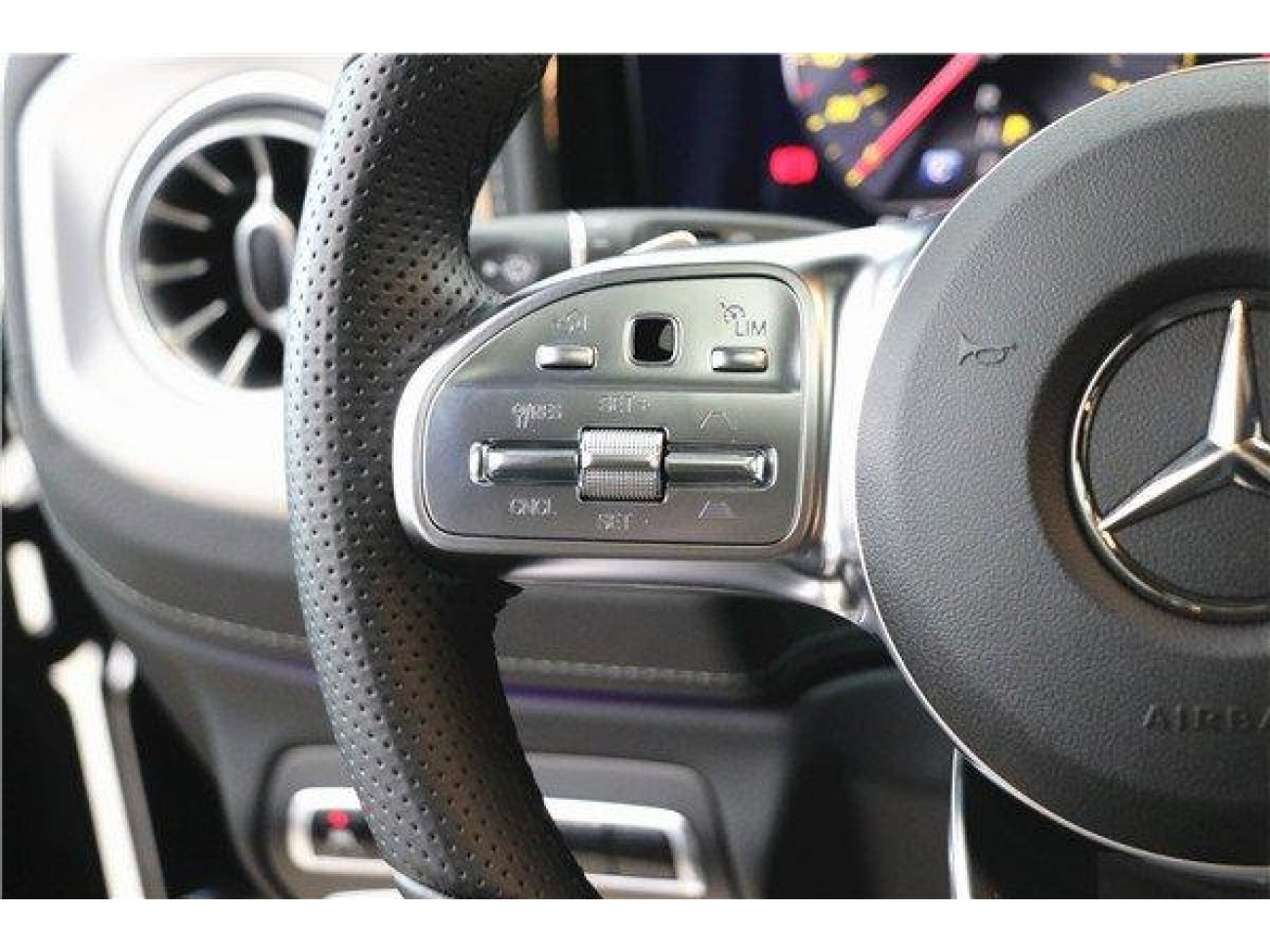 Mercedes-Benz G400d 2025