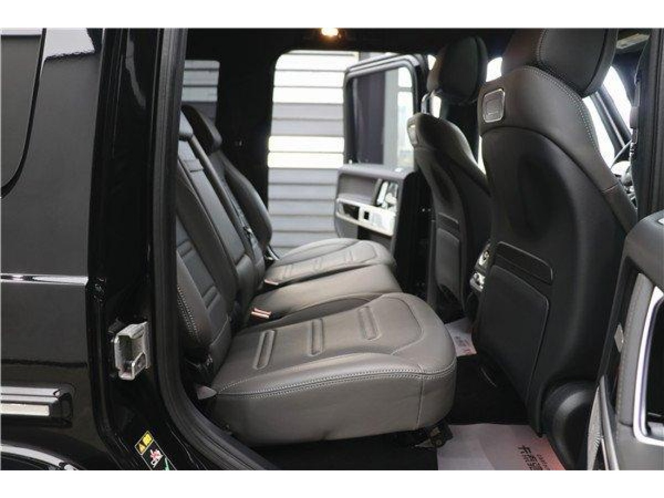 Mercedes-Benz G400d 2025