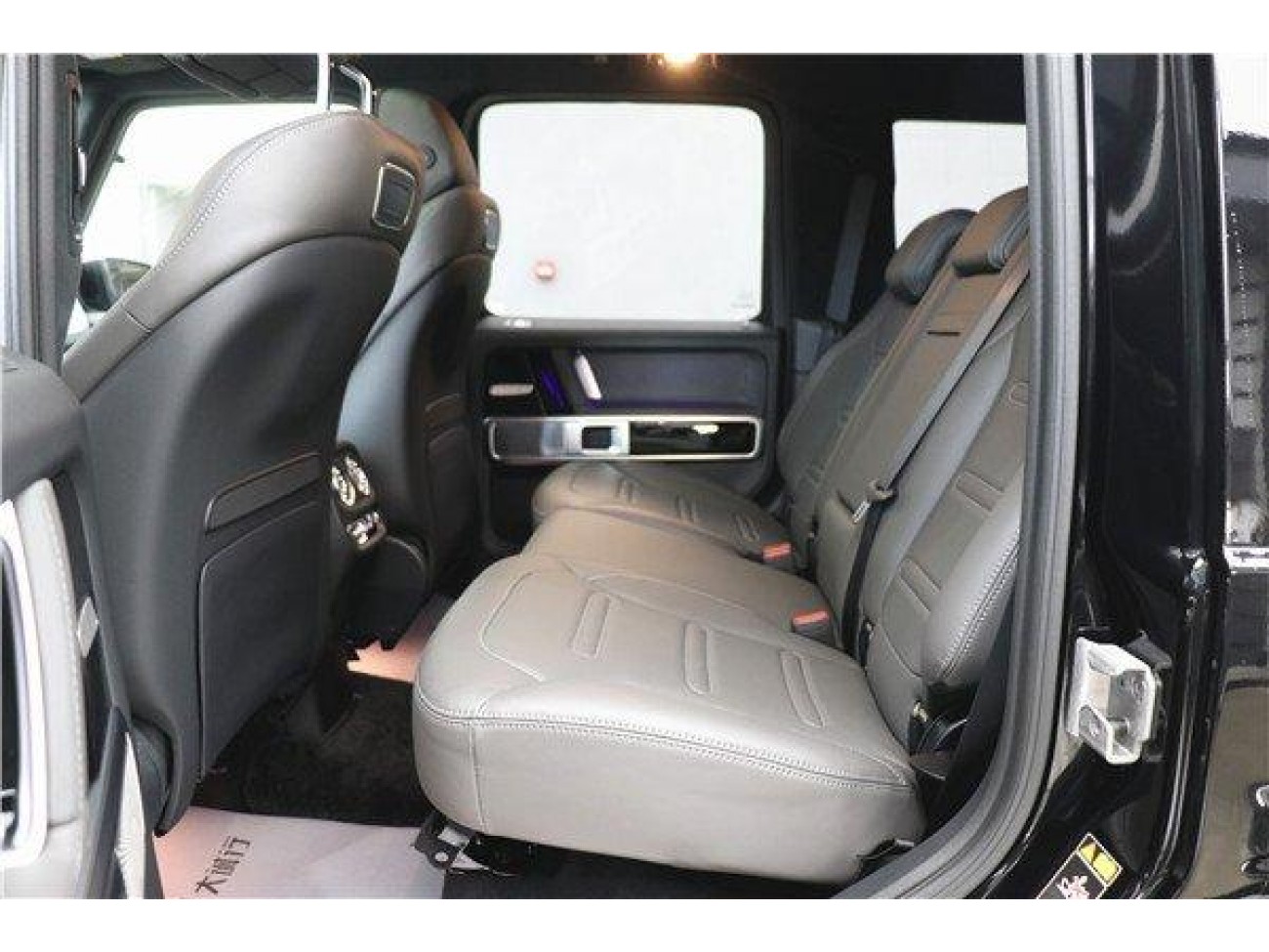 Mercedes-Benz G400d 2025