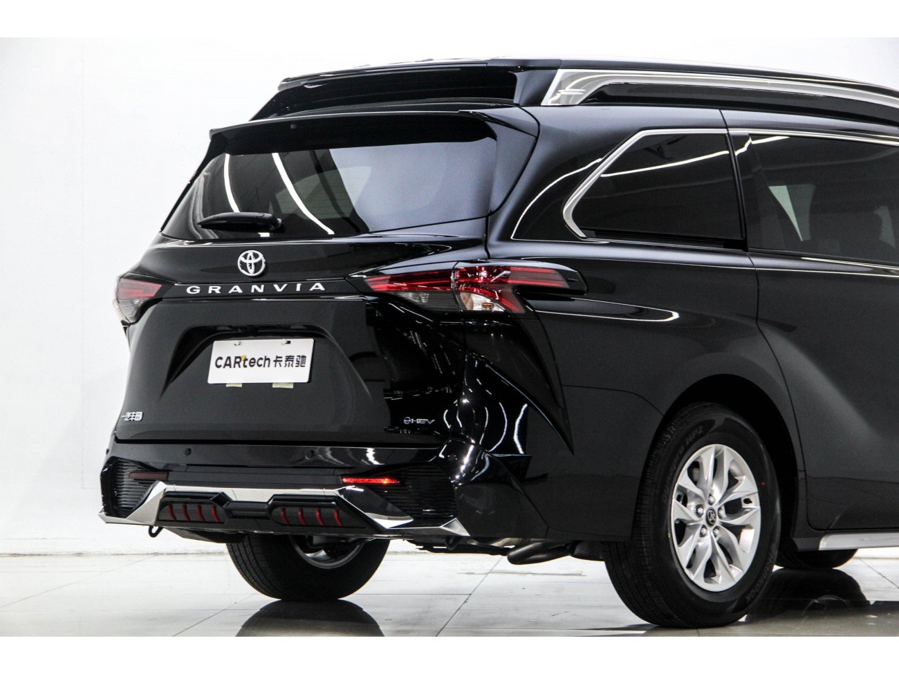 Toyota Granvia 2025