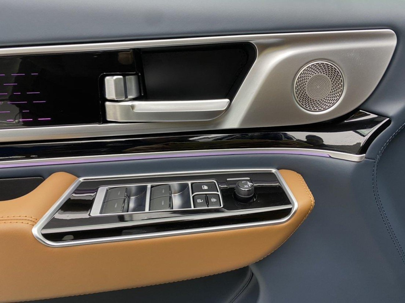 Toyota Granvia 2025
