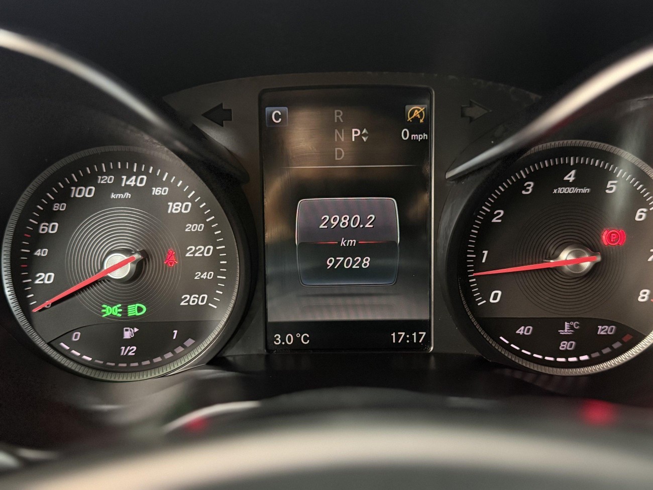 Mercedes-Benz GLC200 4MATIC 2016