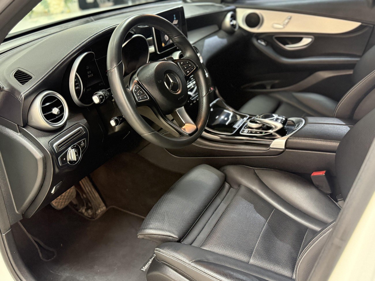 Mercedes-Benz GLC200 4MATIC 2016