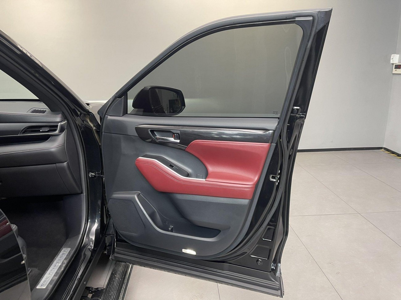Toyota Crown 2021