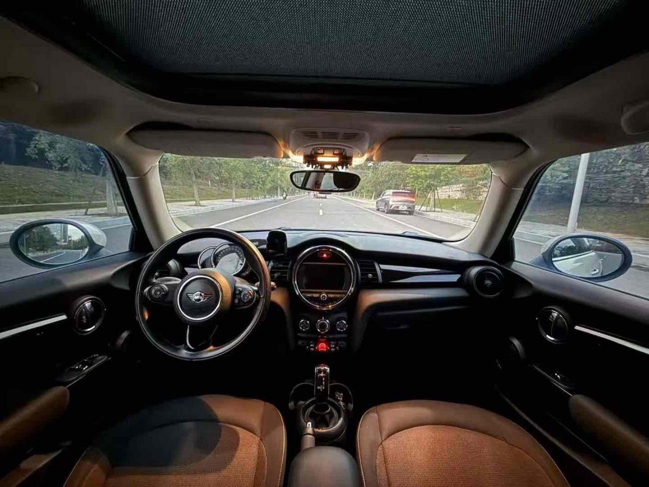 Mini ONE 2019