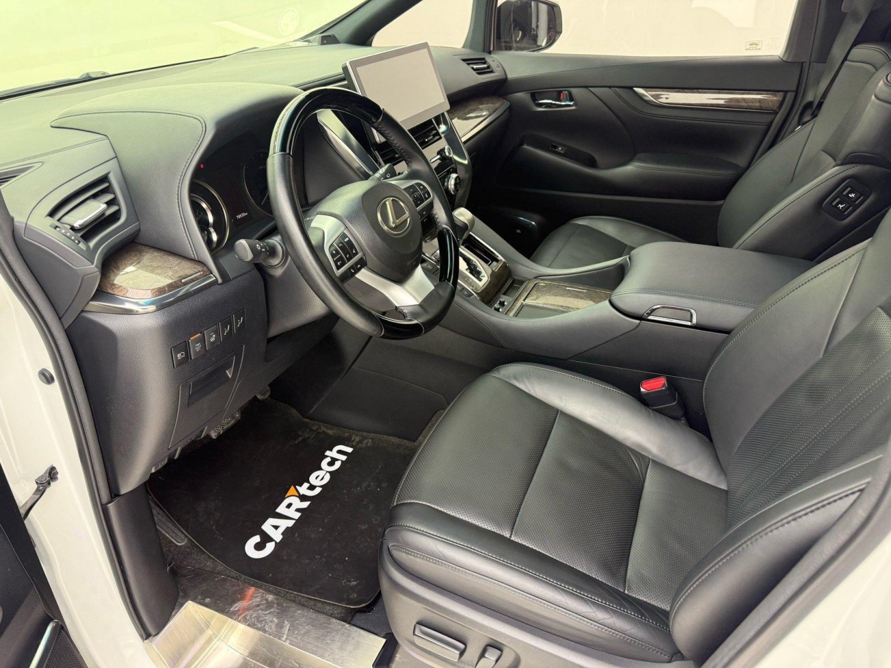 Toyota Alphard 2019