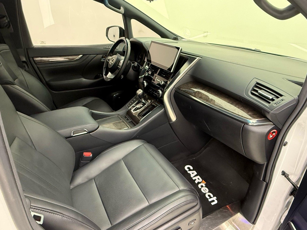 Toyota Alphard 2019