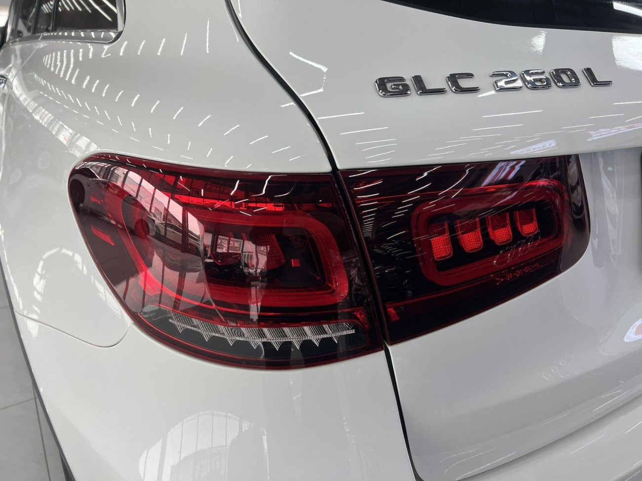 Mercedes-Benz GLC 260 L 2022