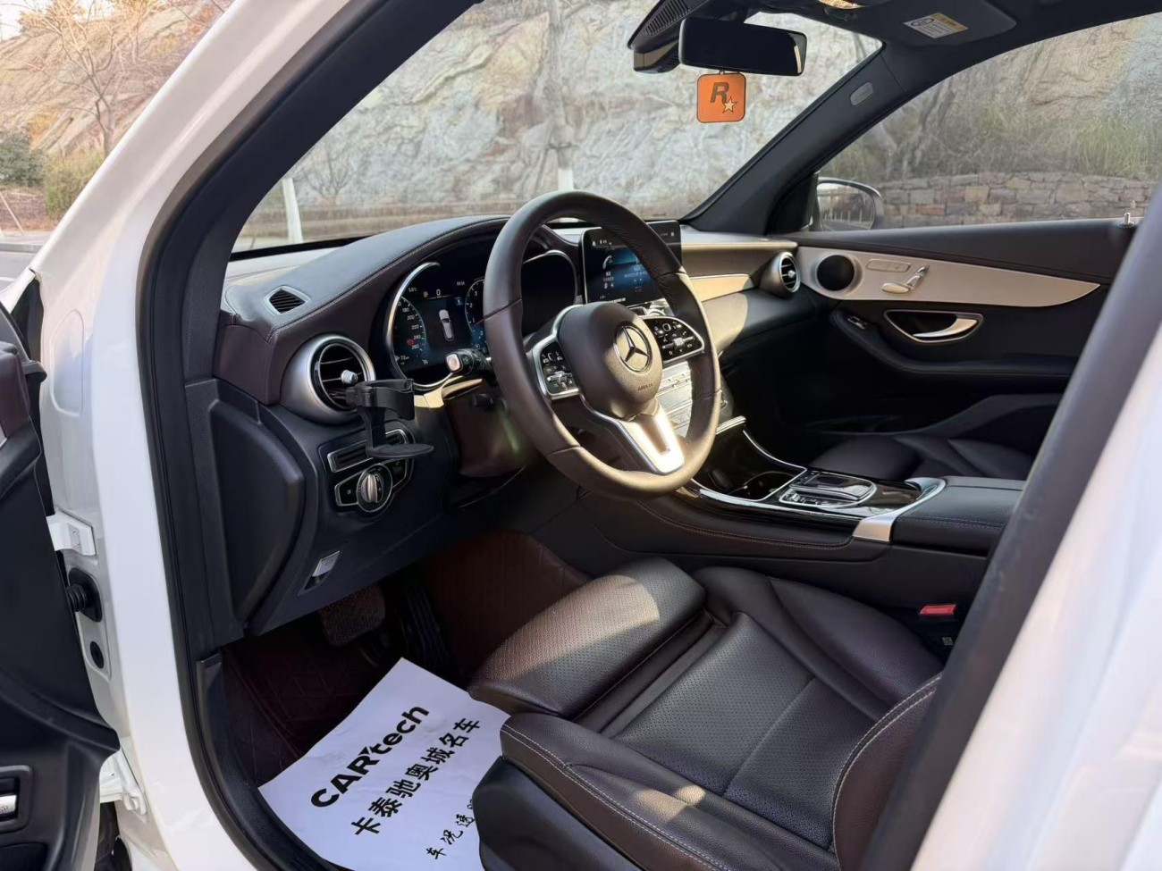 Mercedes-Benz GLC 260 L 2022
