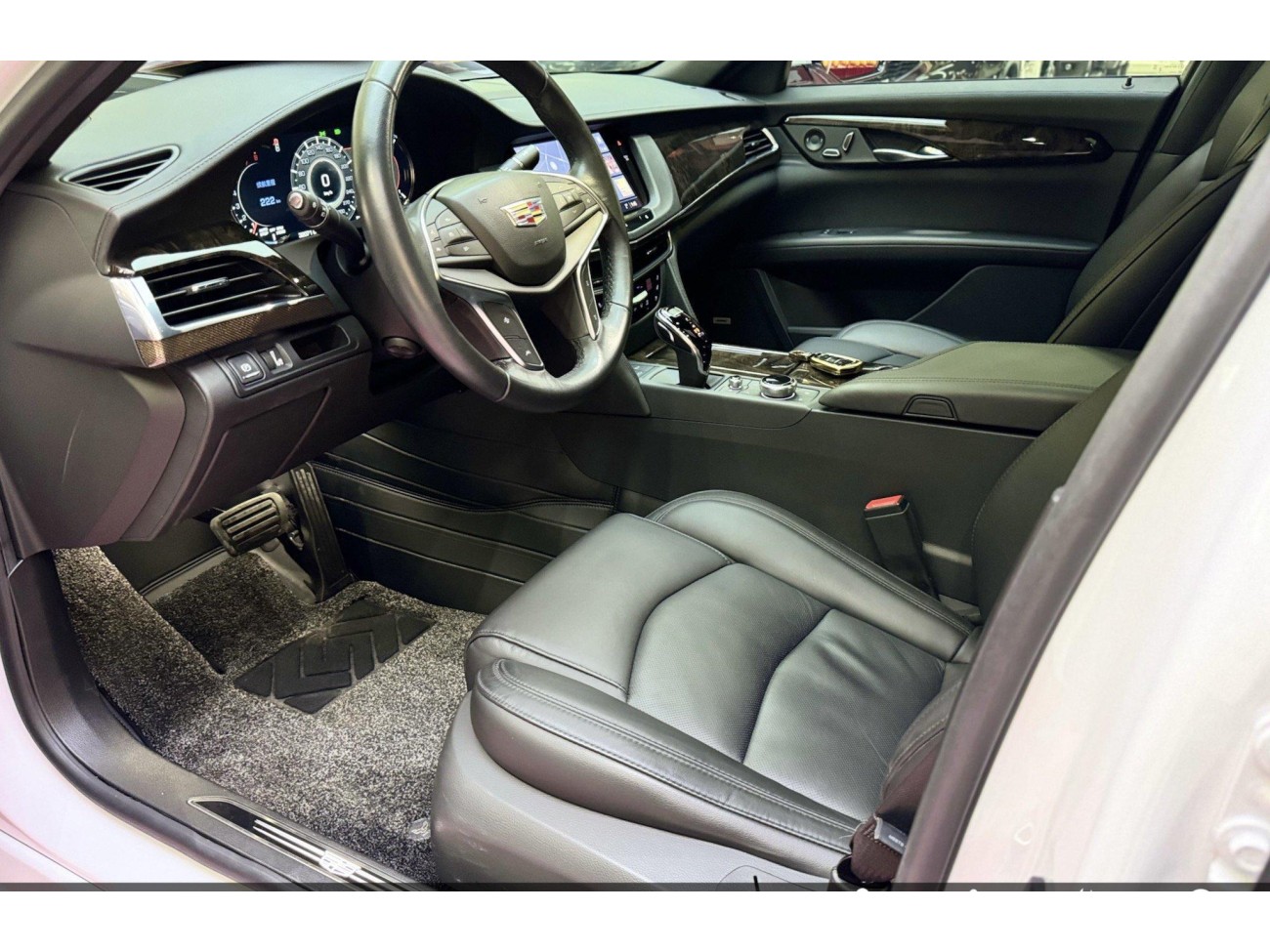 Cadillac CT6 2023