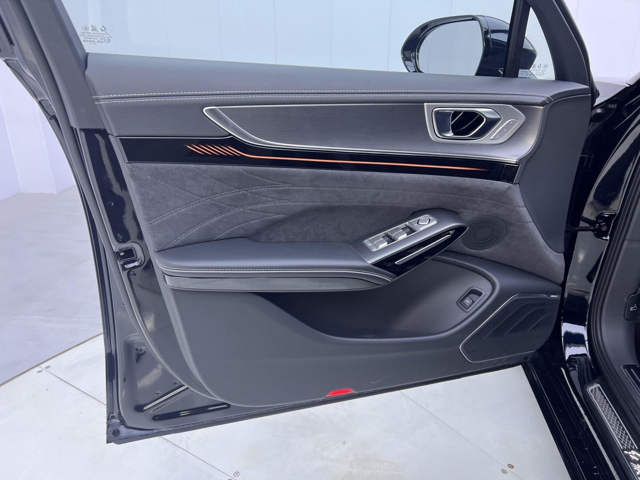 Hongqi H9 2024