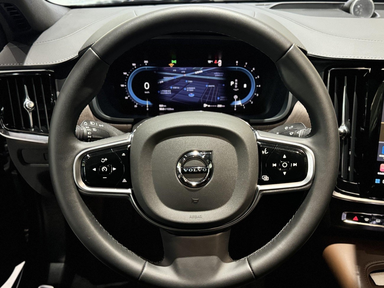 Volvo S90 2024
