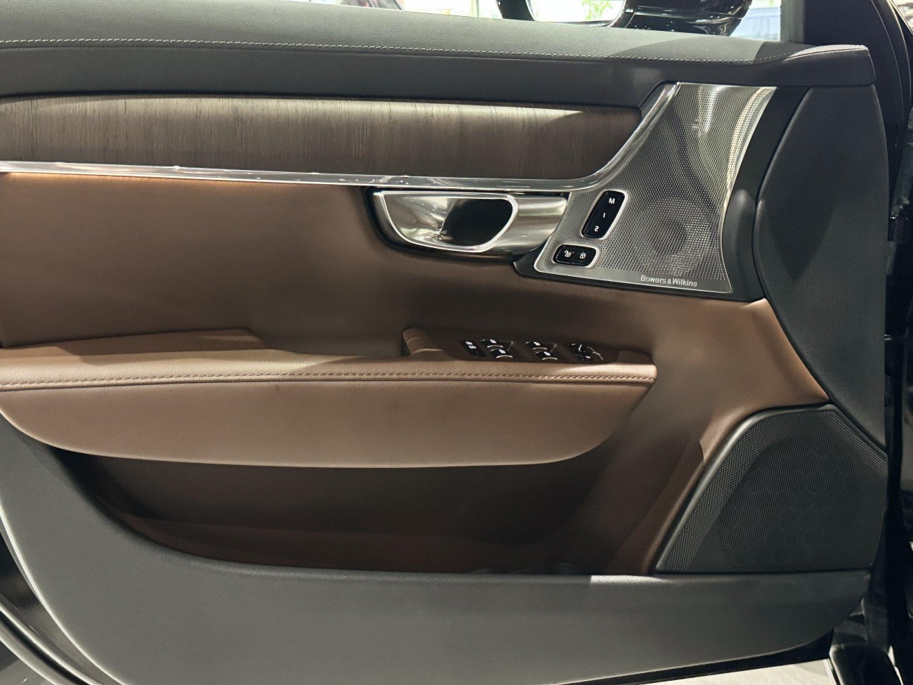 Volvo S90 2024
