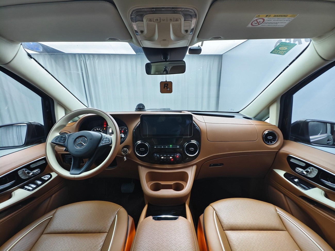 Mercedes-Benz 2021 2023