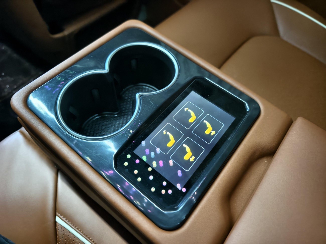 Mercedes-Benz 2021 2023