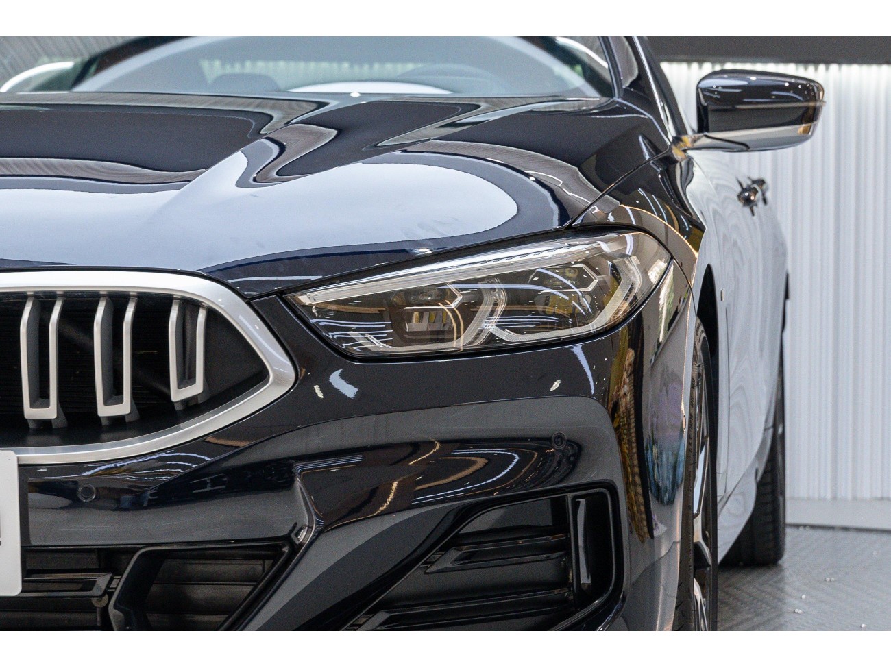 BMW 8 2024