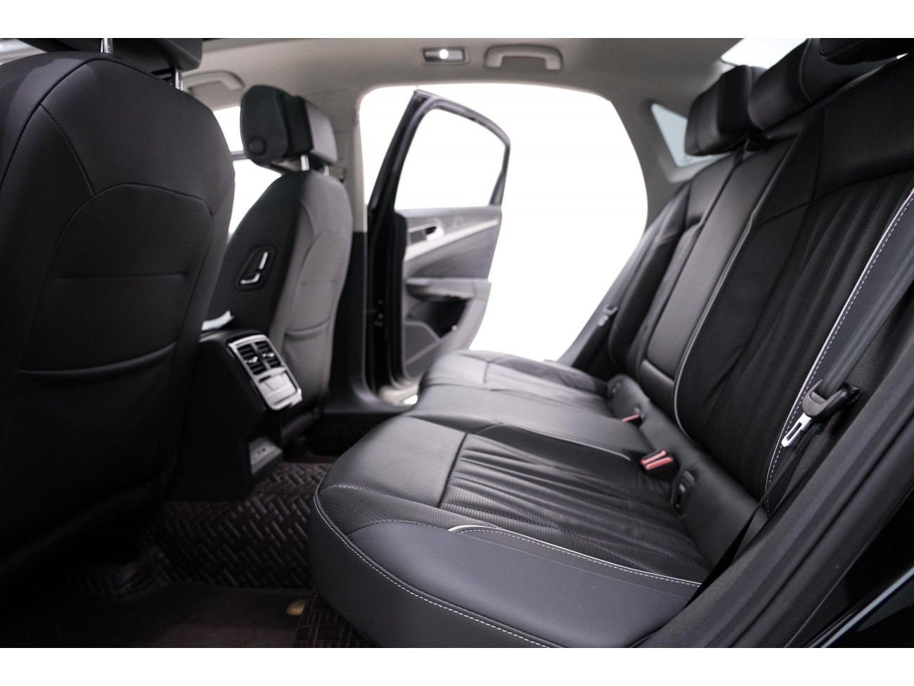 Volkswagen Passat 2023
