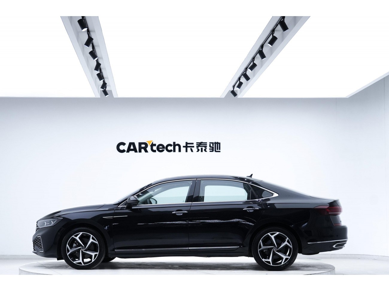 Volkswagen Passat 2023
