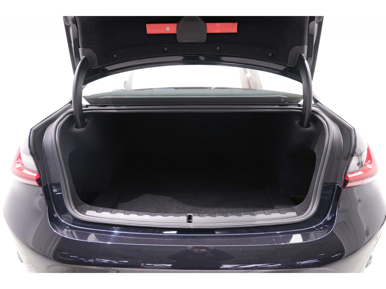 BMW 325Li 2024