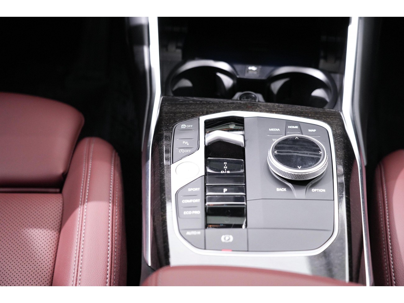 BMW 325Li 2024