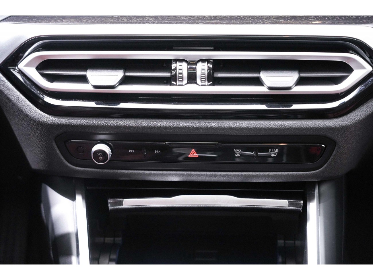 BMW 325Li 2024