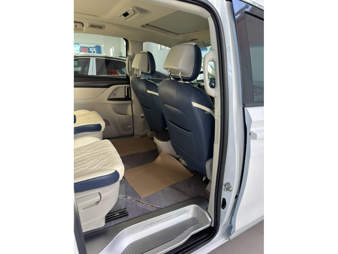 Buick GL8 2024