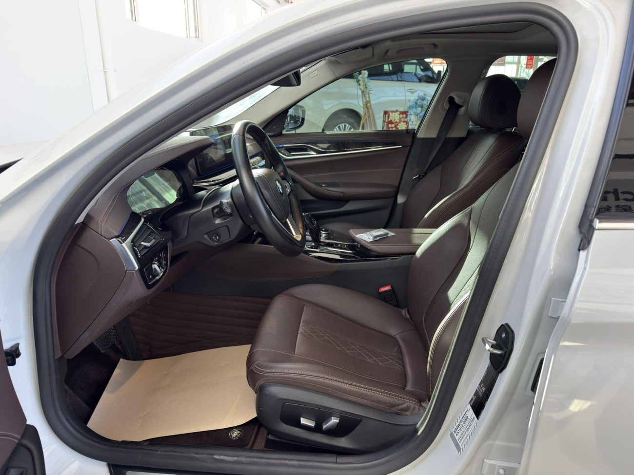 BMW 525Li 2021