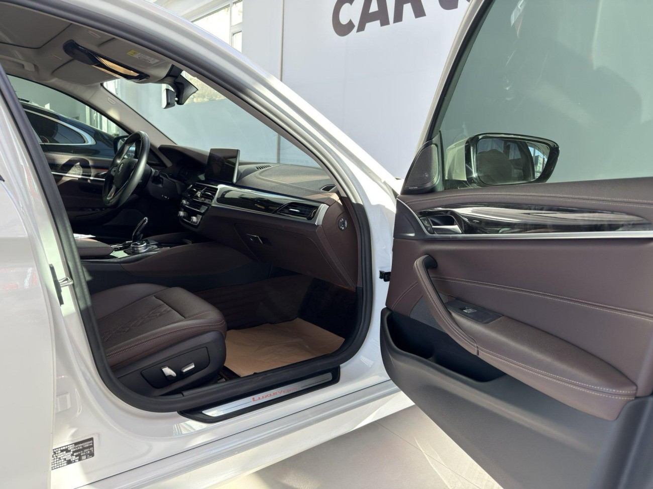 BMW 525Li 2021