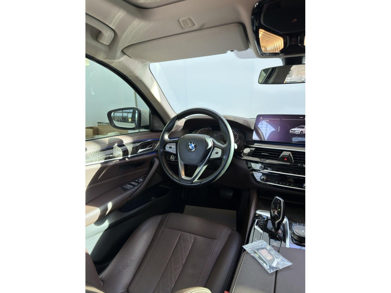 BMW 525Li 2021
