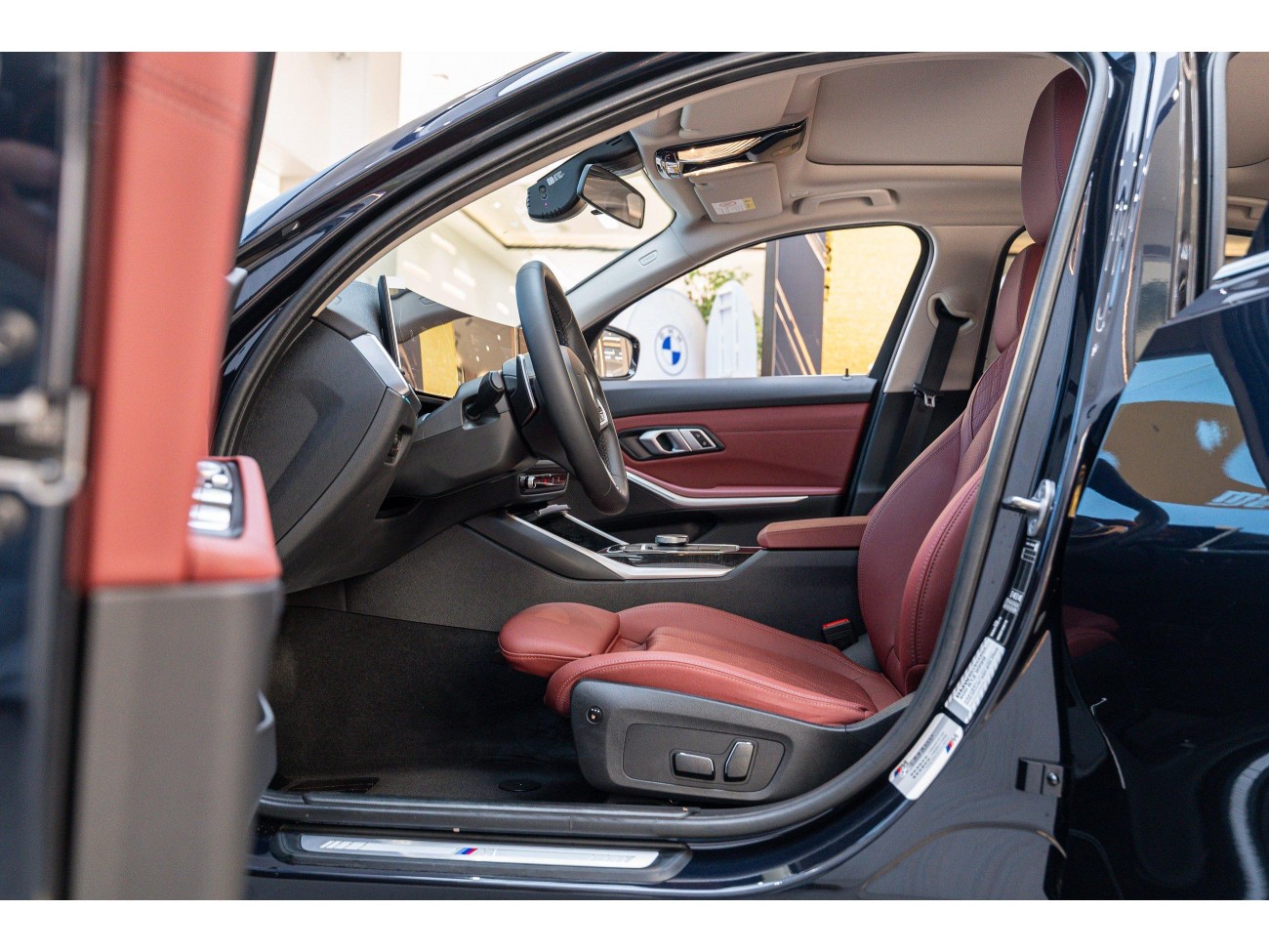 BMW 325Li 2024
