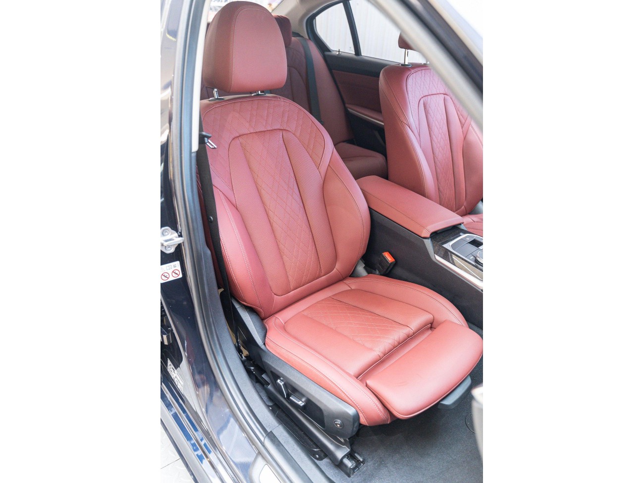 BMW 325Li 2024