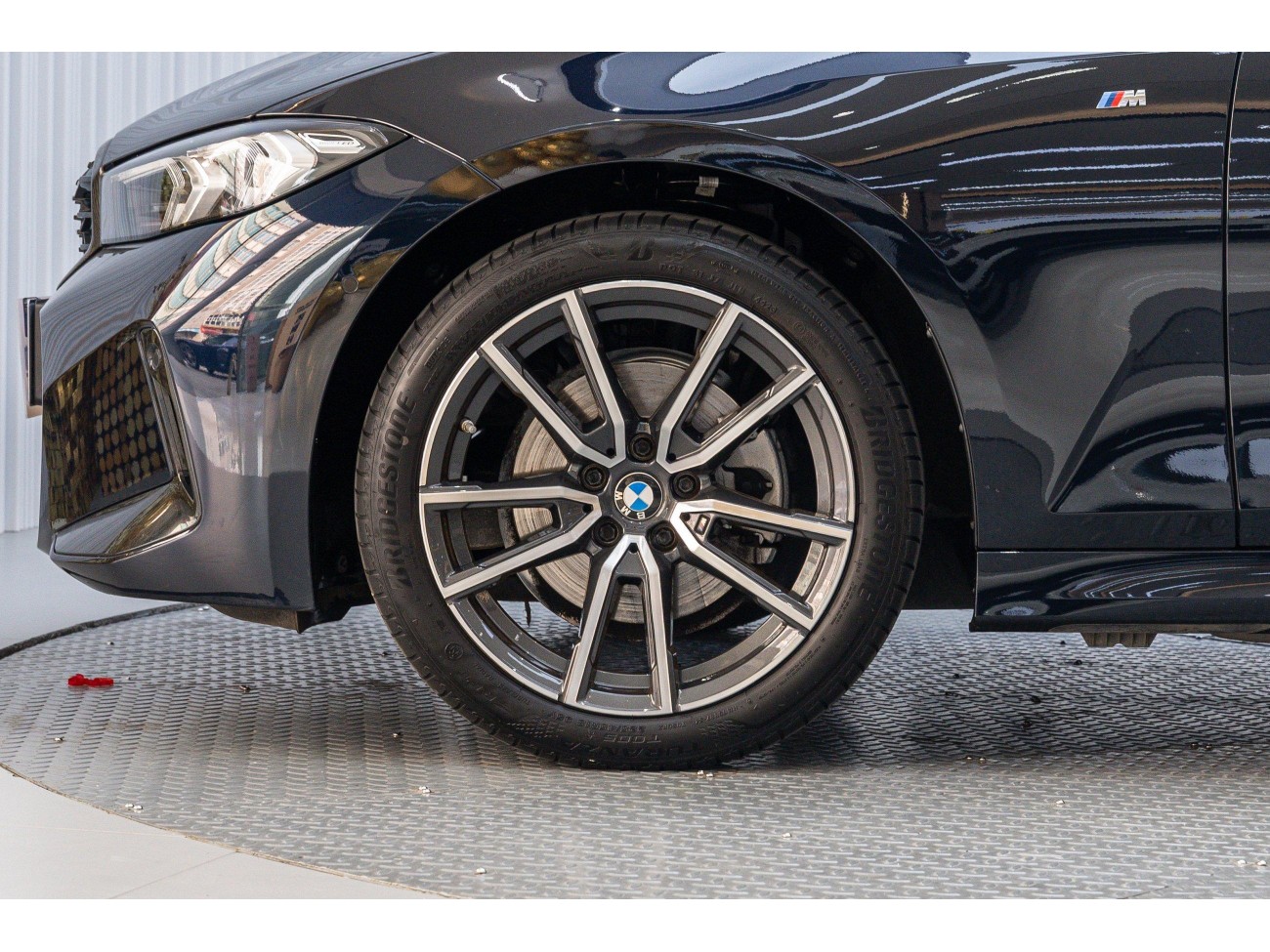BMW 325Li 2024