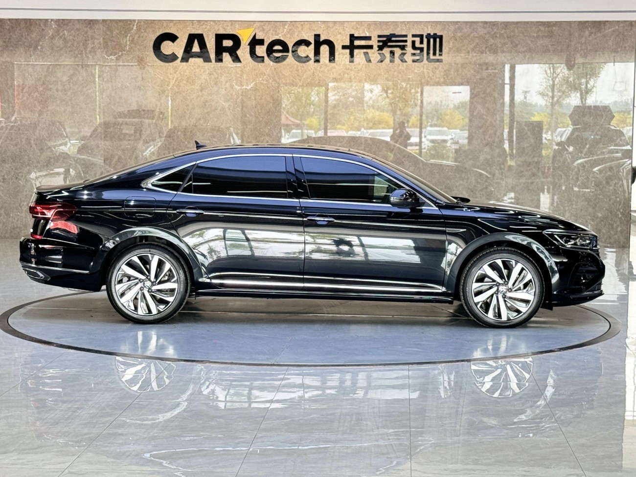 Volkswagen Passat 2024